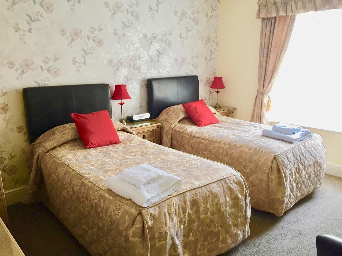 The Northdale Hotel Ltd Скегнесс Экстерьер фото
